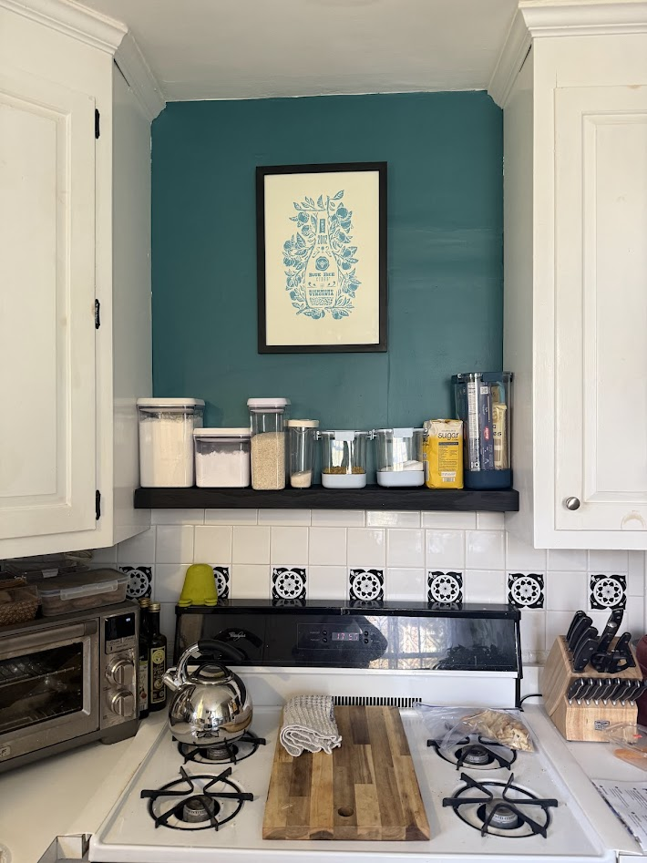 SICILY OR CYPRUS Paint - Cabinet & Door | Backdrop